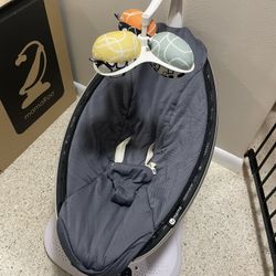 4Moms Mamaroo Swing 