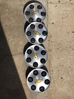Chevy hub covers