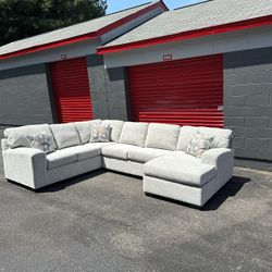 Beautiful brand new! Hughes furniture Cream  sectional sofa delivery Available!🚛