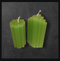 Green Geometric Candle Design 