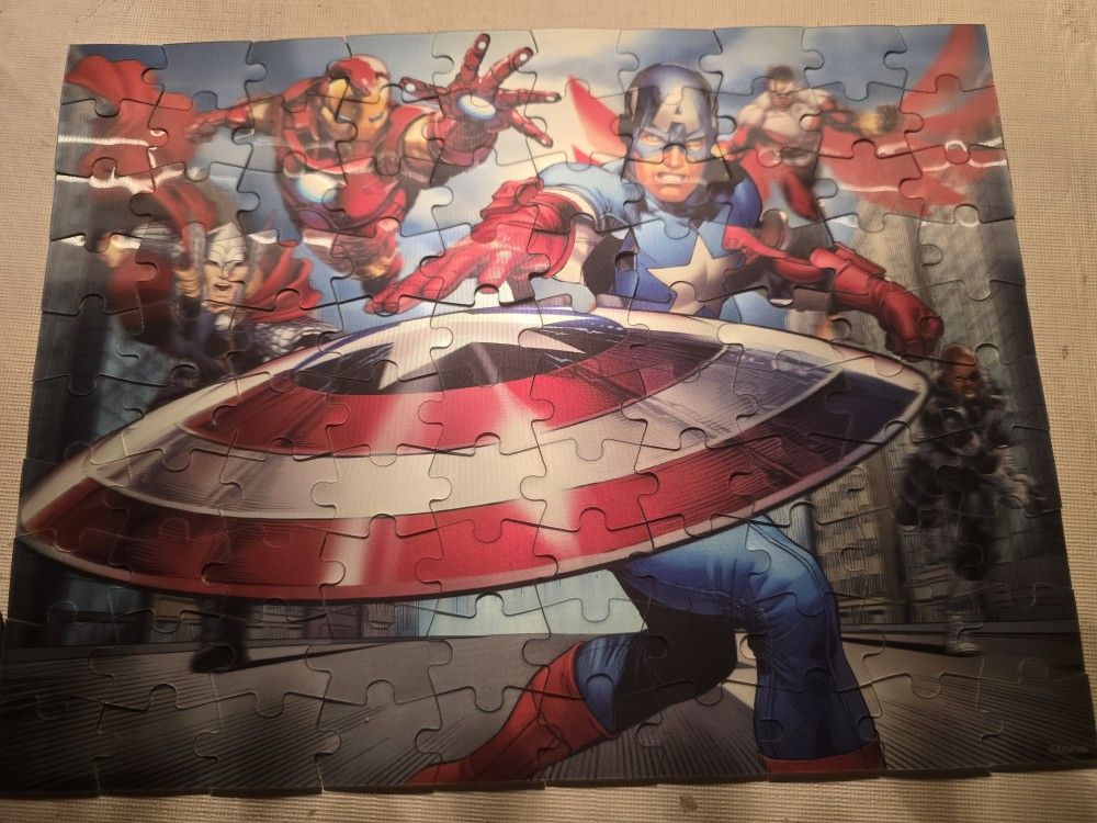 Avengers 3d puzzle New 100 Pieces
