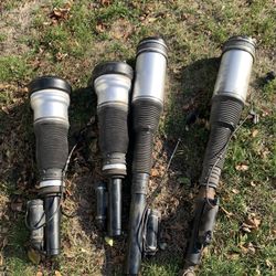 Airmatic Air Shocks 4pc Front And Rear For 2002 Mercedes S500 W220
