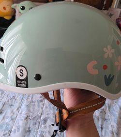TODDLER GIRL HELMET FOR SALE!!!