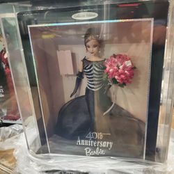 Barbie 40th Anniversity Including Keepsake Acrylic Box