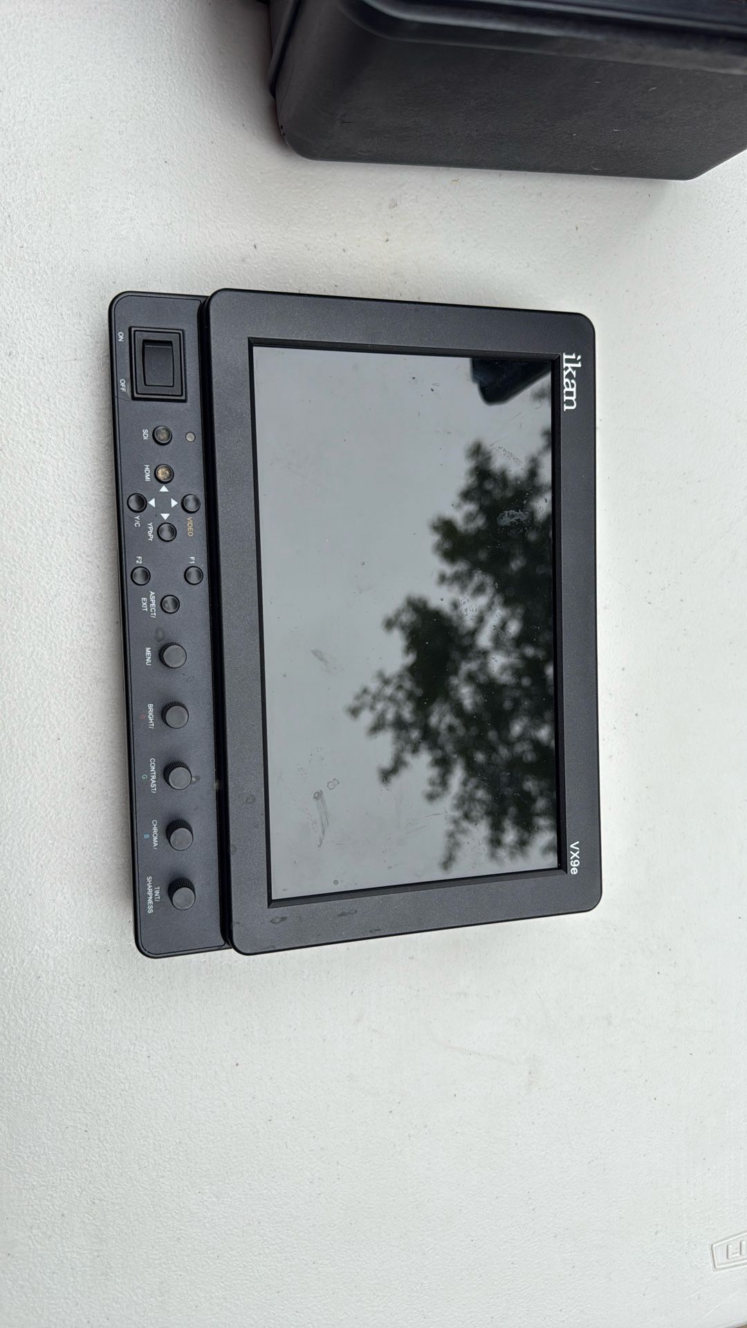 Ikan VX9e 8.9” Field Monitor w/ Power Adapter – HDMI/SDI – Pro Video Monitor