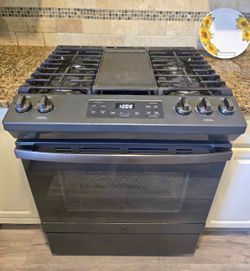 GE Gas Stove