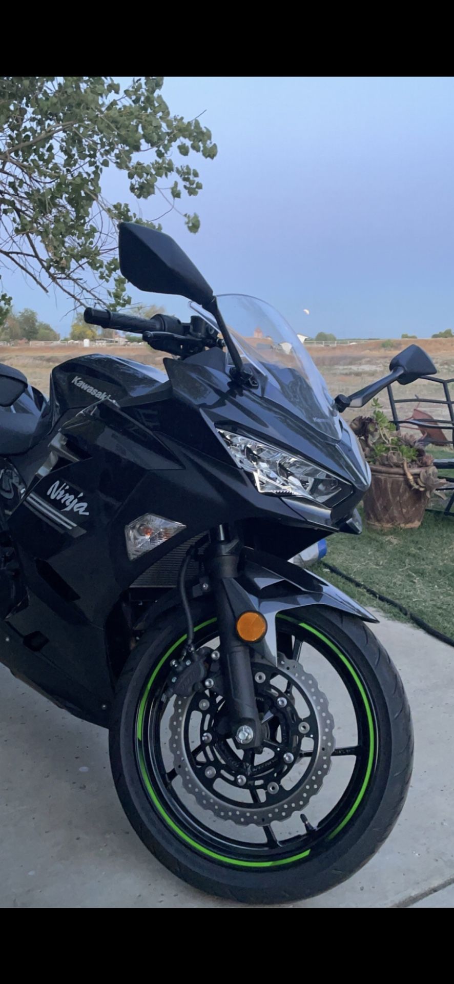 2022 Kawasaki Ninja 400