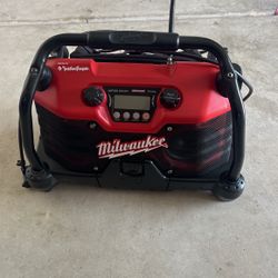 Milwaukee Jacket Radio Tolls An More