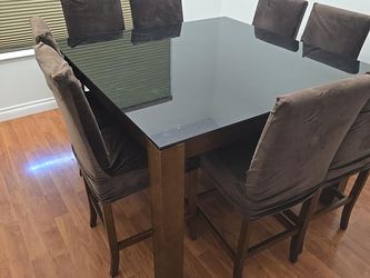 Dinning Table & Chairs