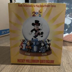 Mickey Mouse Water globe