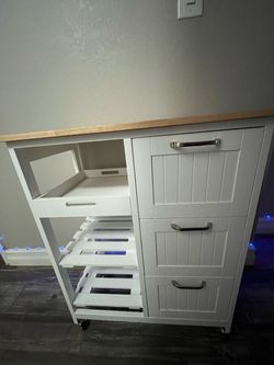 White Kitchen Island