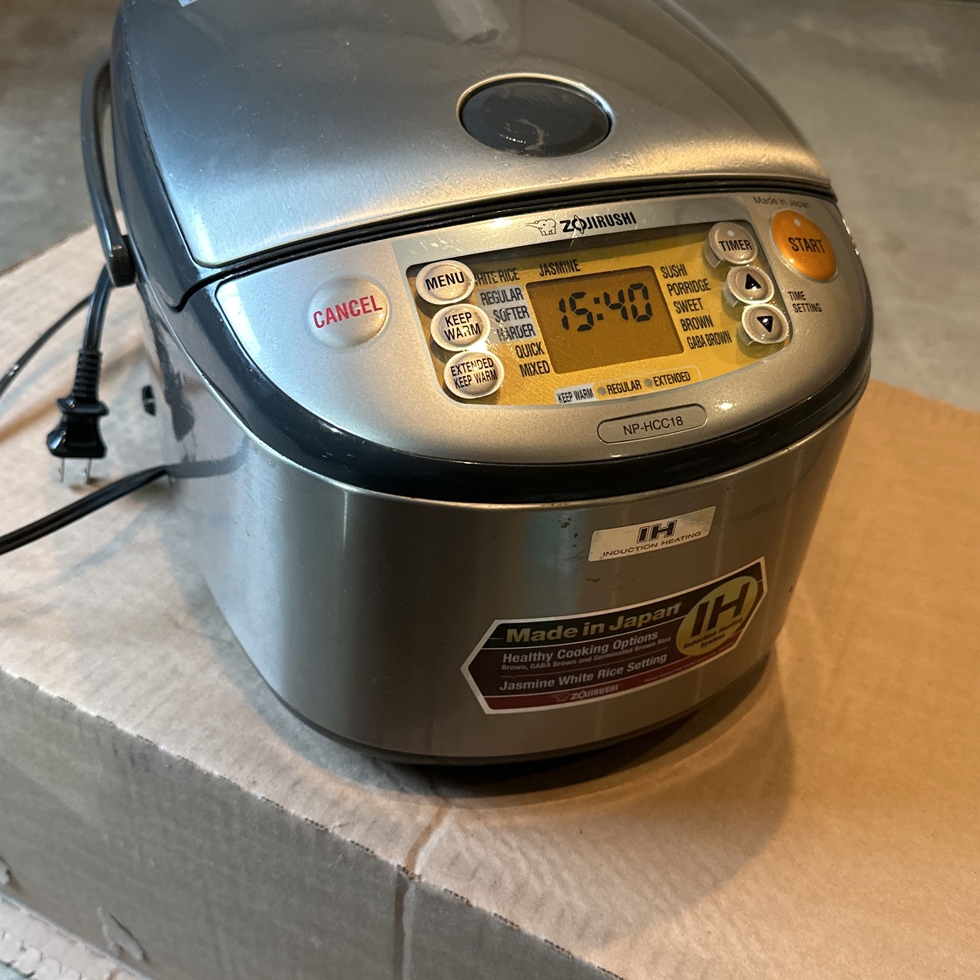 Zojirushi NP-HCC18 rice cooker induction pressure