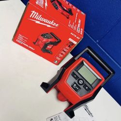 🔥 New Milwaukee M12 compact inflator
