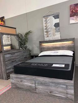 Olivia 🎉 brand new/ modern/luxury 🌼 4 piece bedroom set
