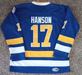 17 HANSON Charlestown CHIEFS Hockey Jersey for Sale in Las Vegas, NV -  OfferUp