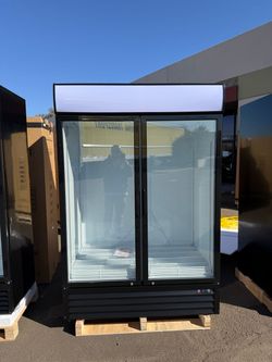 2 DOOR NSF/ANSI GLASS DOOR BEVERAGE COOLER