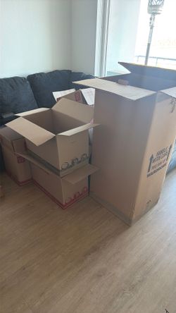 6 medium & 3 wardrobe moving boxes - FREE