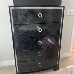 Dresser And 1 Night Stand Set 