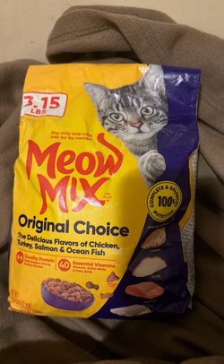 3.15 lb bag of Meow Mix Original Choice Dry Cat Food