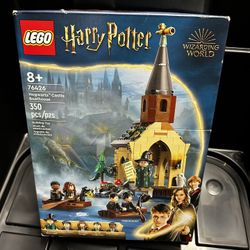 Brand New LEGO Harry Potter Hogwarts Boat House
