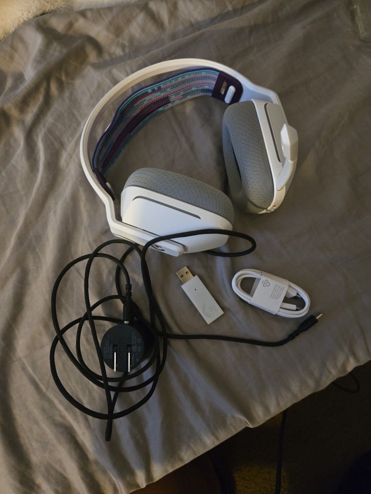 Logitech G733 LIGHTSPEED Wireless Gaming Headset