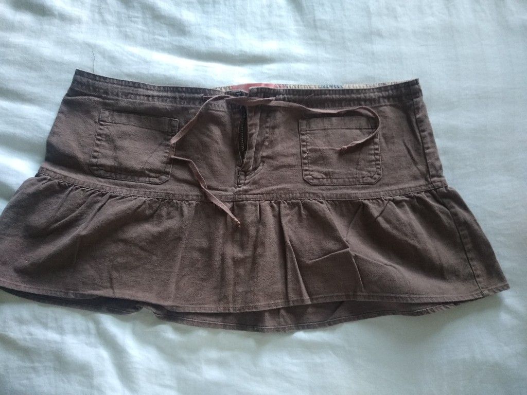 Junior Women's Hollister Skirt