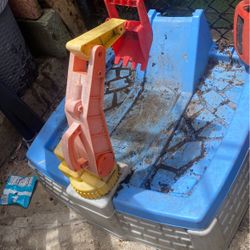 Little Tikes Sand Box