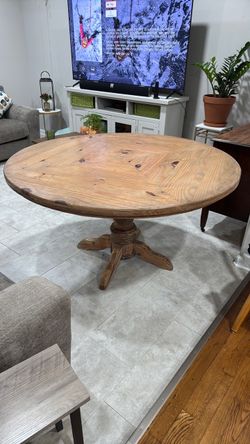 Round table