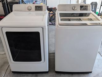 Samsung Washer & Dryer Set – 5.2 Cu. Ft. Washer + 7.4 Cu. Ft. Smart Dryer