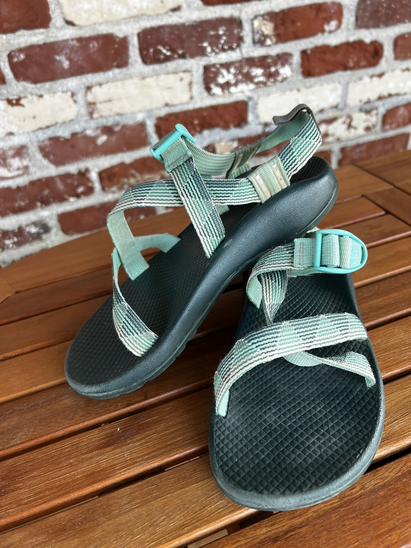 Kids Chacos Size 5