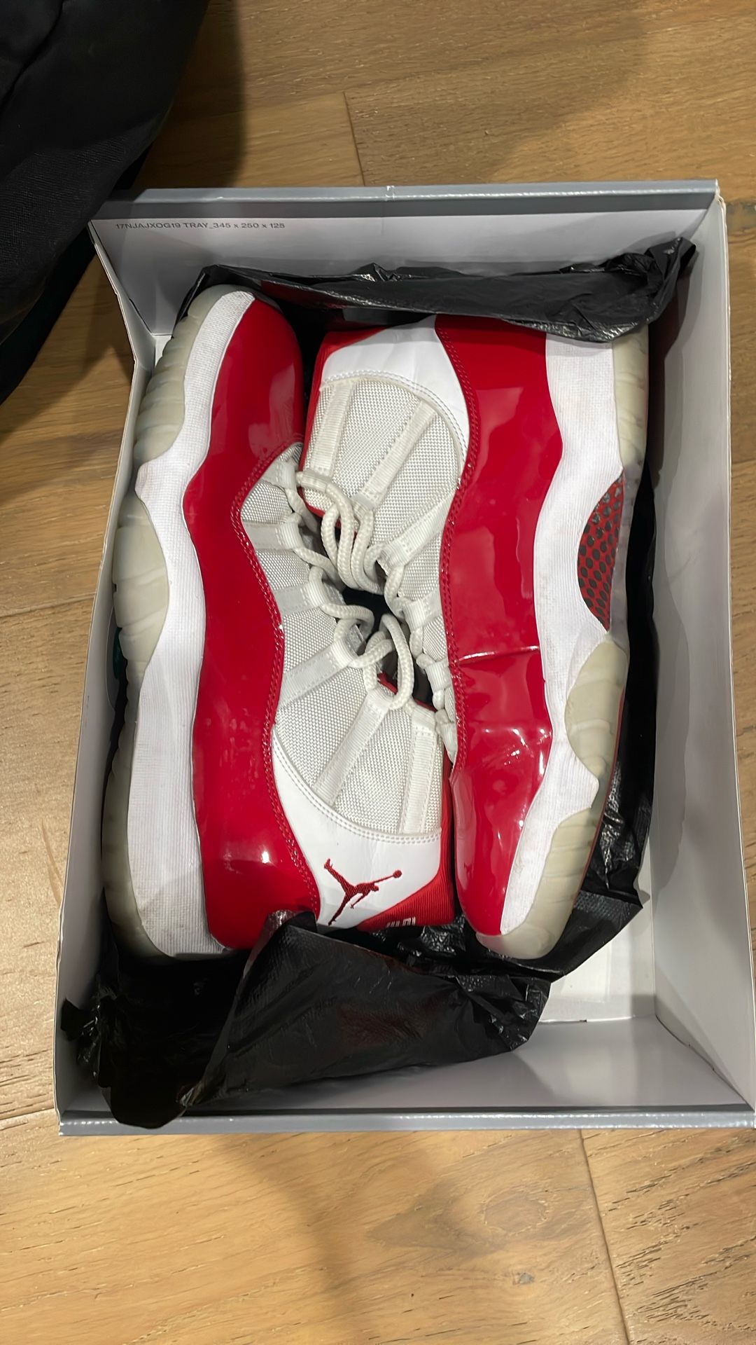 Jordan 11 Red Cherries