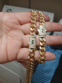Cadena y pulsera para hombre
