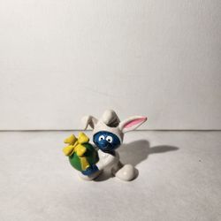SMURF SCHLEICH 1982 PEYO EASTER BUNNY MADE IN PORTUGAL