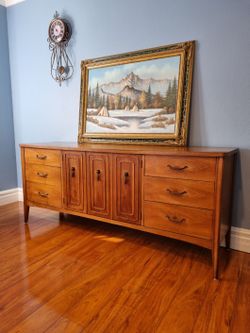 Broyhill Dresser