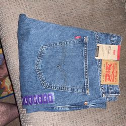 Brand New Levi’s 36-32