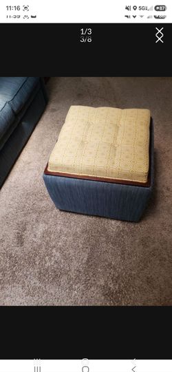 Lazyboy ottomans