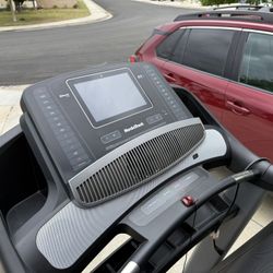 NordicTrack Commercial 1750 Treadmill