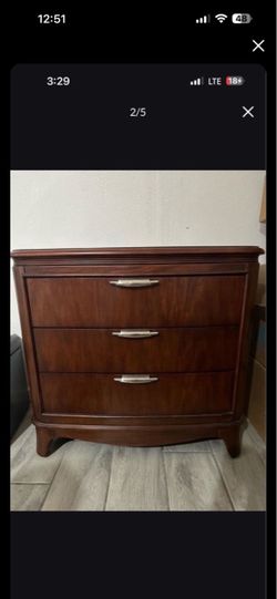 3-Drawer Wood Dresser Nightstand