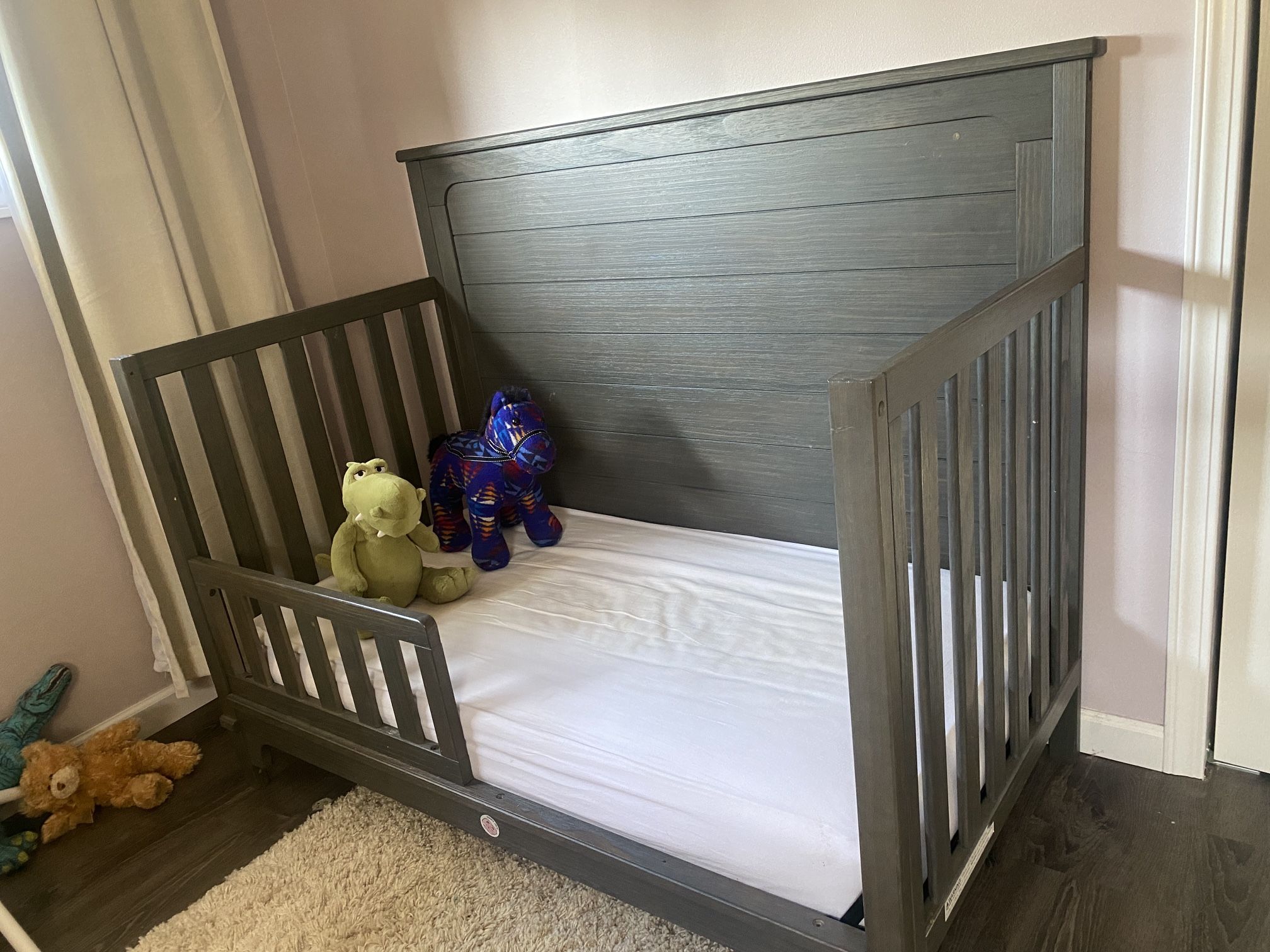 Simmons Slumbertime Monterey Convertible Crib