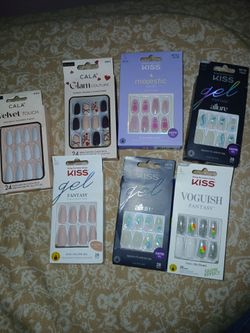 New acrylic nails sets $3 Each