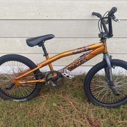 Mongoose Hoop-D 20” BMX Bike