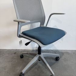 HAWORTH VERY CONFERENCE CHAIR Office Chair (Good condition) PICK UP IN CORNELIUS