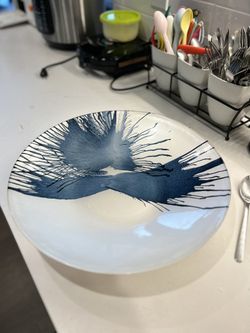 Decorative plate 16 inch diameter