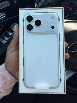 iPhone 17 pro max