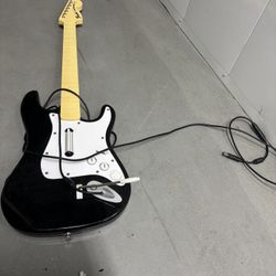 Xbox 360 Fender Stratocaster Wired Rock Band Guitar Hero Controller untested (for parts/repair)