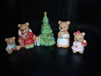 Homco Porcelain "Christmas Morning" Figurine Set