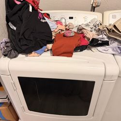 Washer and dryer 285$