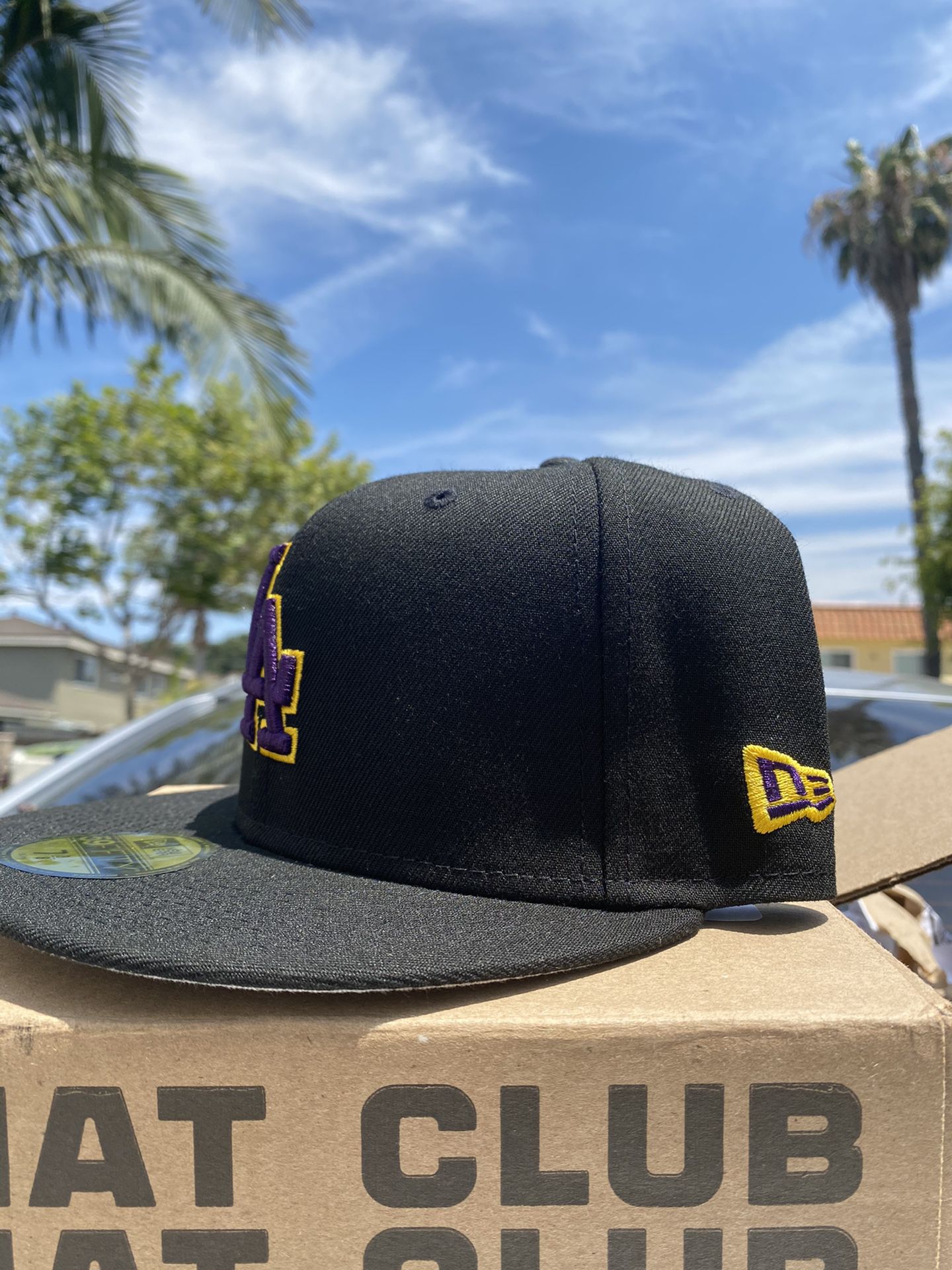 HAT CLUB on X: NOW AVAILABLE!!! 🕚 The Los Angeles #Dodgers and New York # Yankees 59FIFTY Local Icons hats! 🧢🌴🗽    / X