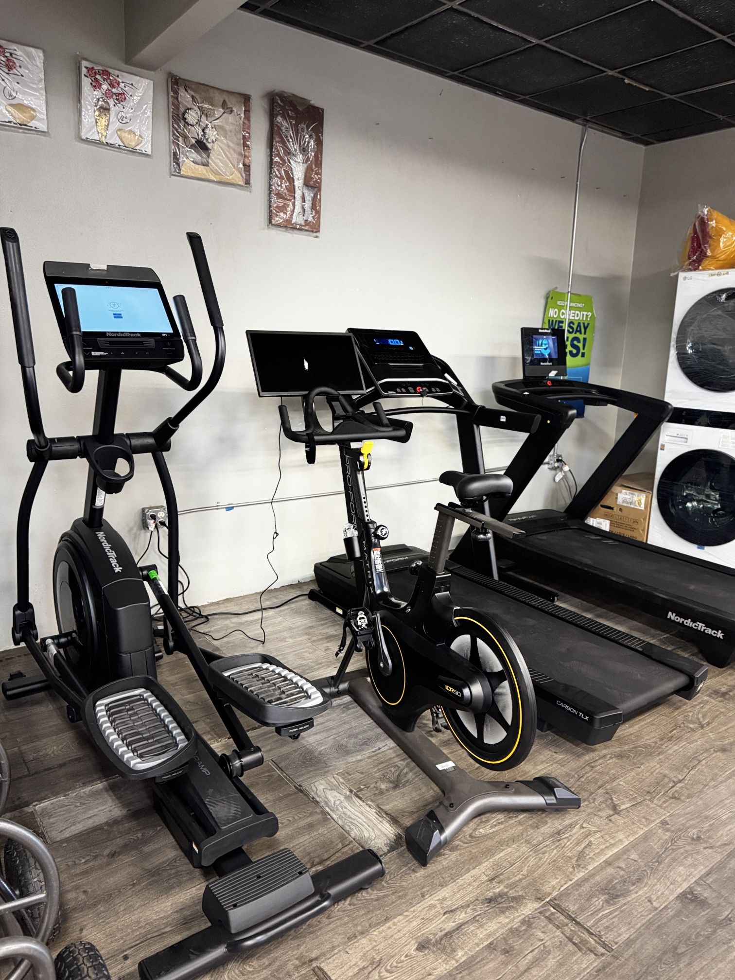 Exercise Machines (Take It Home In Payments/ llévatelo a casa en pagos)