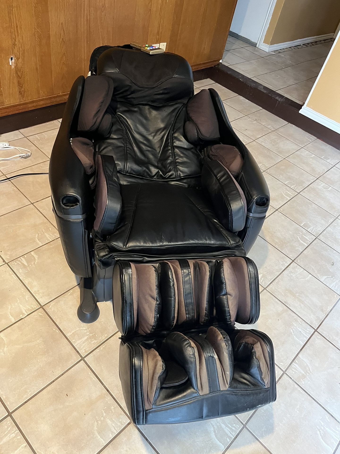 INADA MASSAGE CHAIR JAPAN